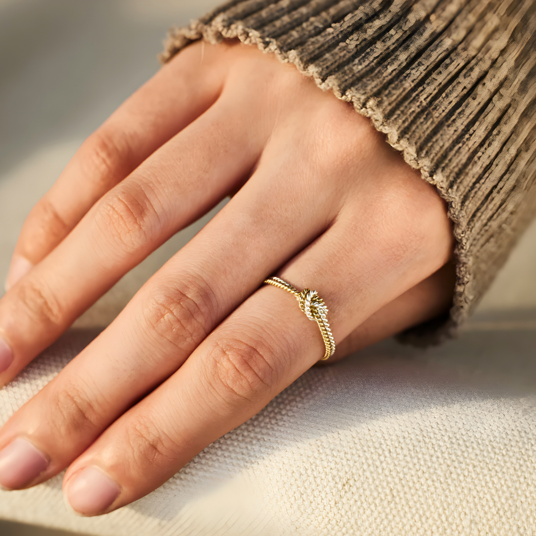 Pierścionek Węzeł Miłości - Prezent dla Mamy